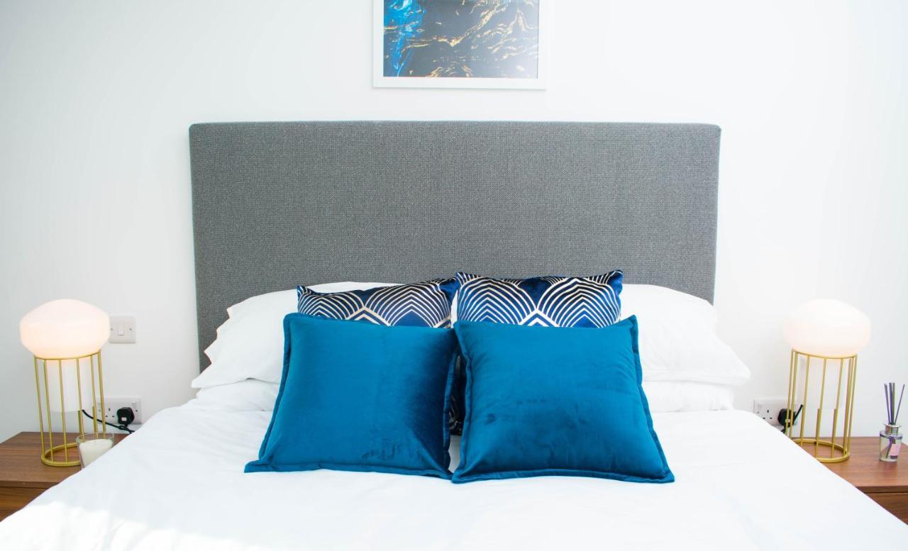 Exoticstay Apartments - Ultra Luxe Top Floor Suite - City Centre Apartment With Cube View - Smart 4K Tv With Ultrafast Wifi & Netflix Birmingham Kültér fotó