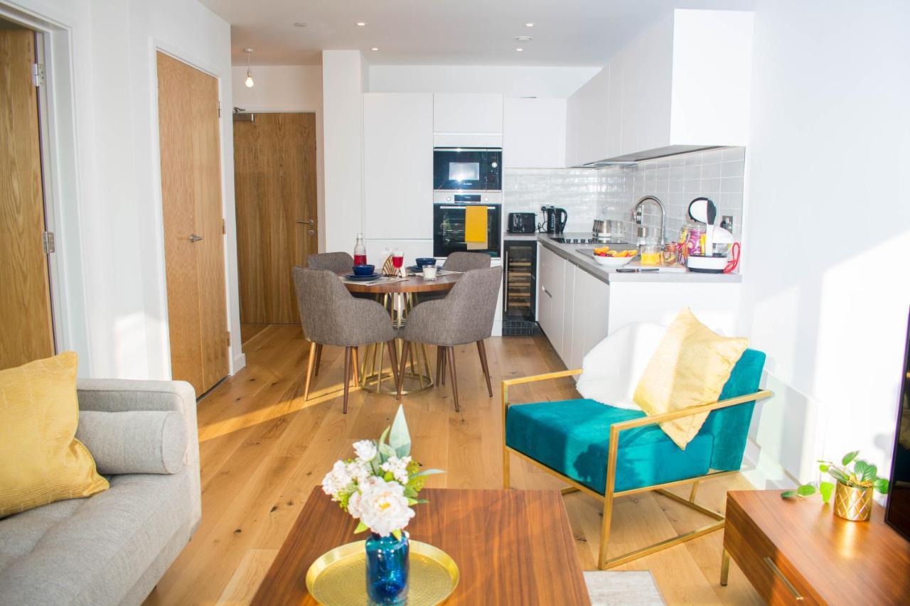 Exoticstay Apartments - Ultra Luxe Top Floor Suite - City Centre Apartment With Cube View - Smart 4K Tv With Ultrafast Wifi & Netflix Birmingham Kültér fotó