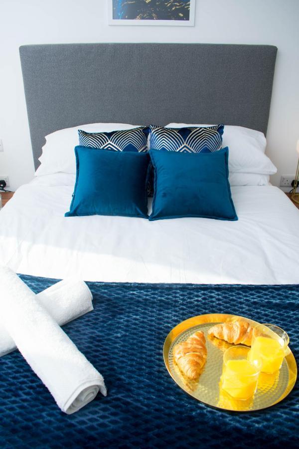 Exoticstay Apartments - Ultra Luxe Top Floor Suite - City Centre Apartment With Cube View - Smart 4K Tv With Ultrafast Wifi & Netflix Birmingham Kültér fotó