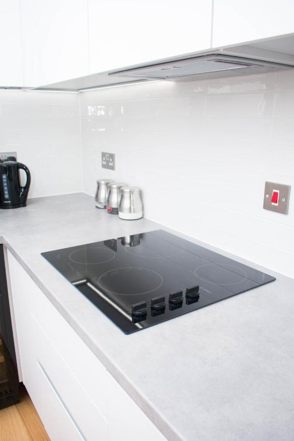 Exoticstay Apartments - Ultra Luxe Top Floor Suite - City Centre Apartment With Cube View - Smart 4K Tv With Ultrafast Wifi & Netflix Birmingham Kültér fotó
