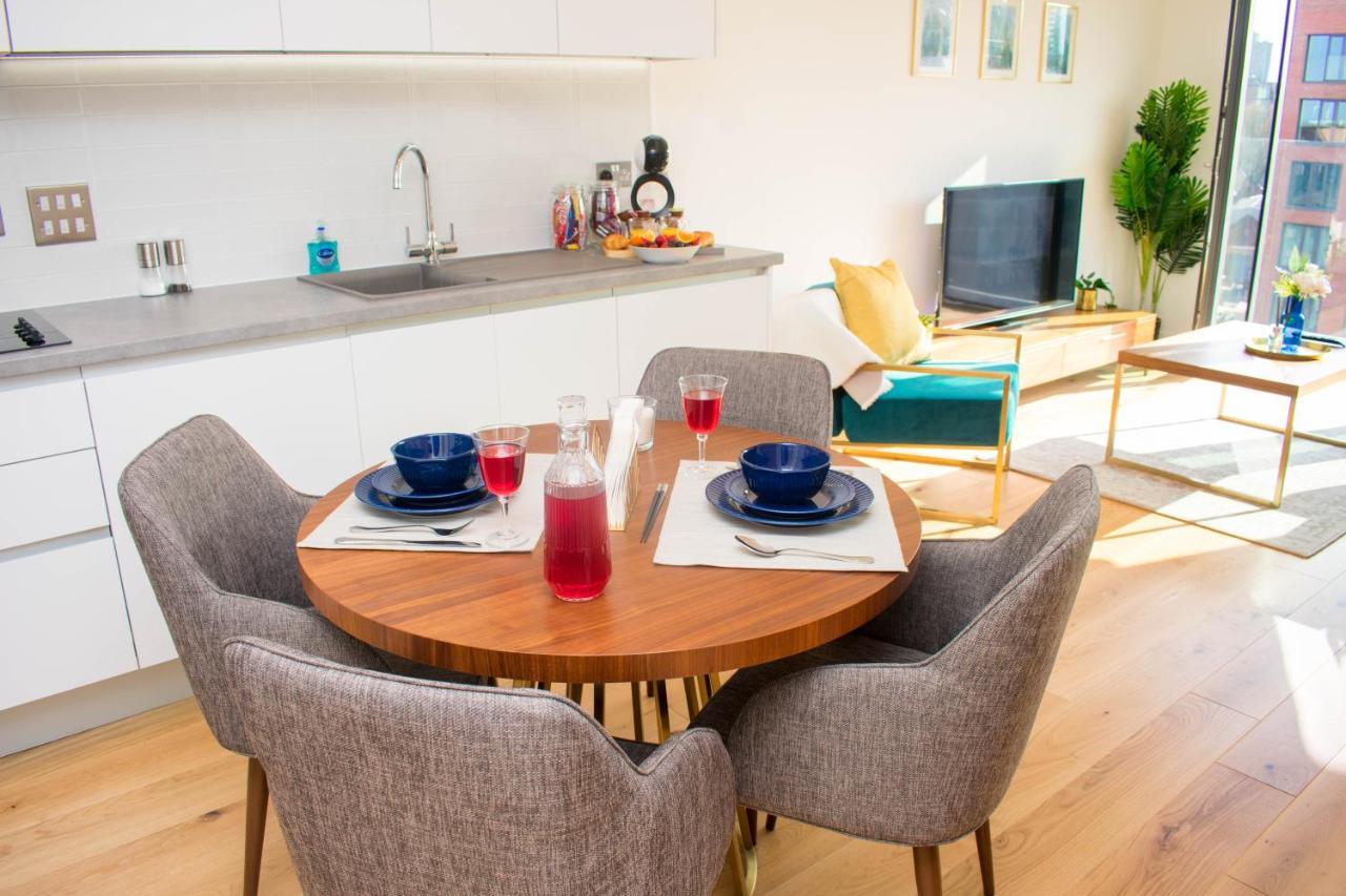 Exoticstay Apartments - Ultra Luxe Top Floor Suite - City Centre Apartment With Cube View - Smart 4K Tv With Ultrafast Wifi & Netflix Birmingham Kültér fotó