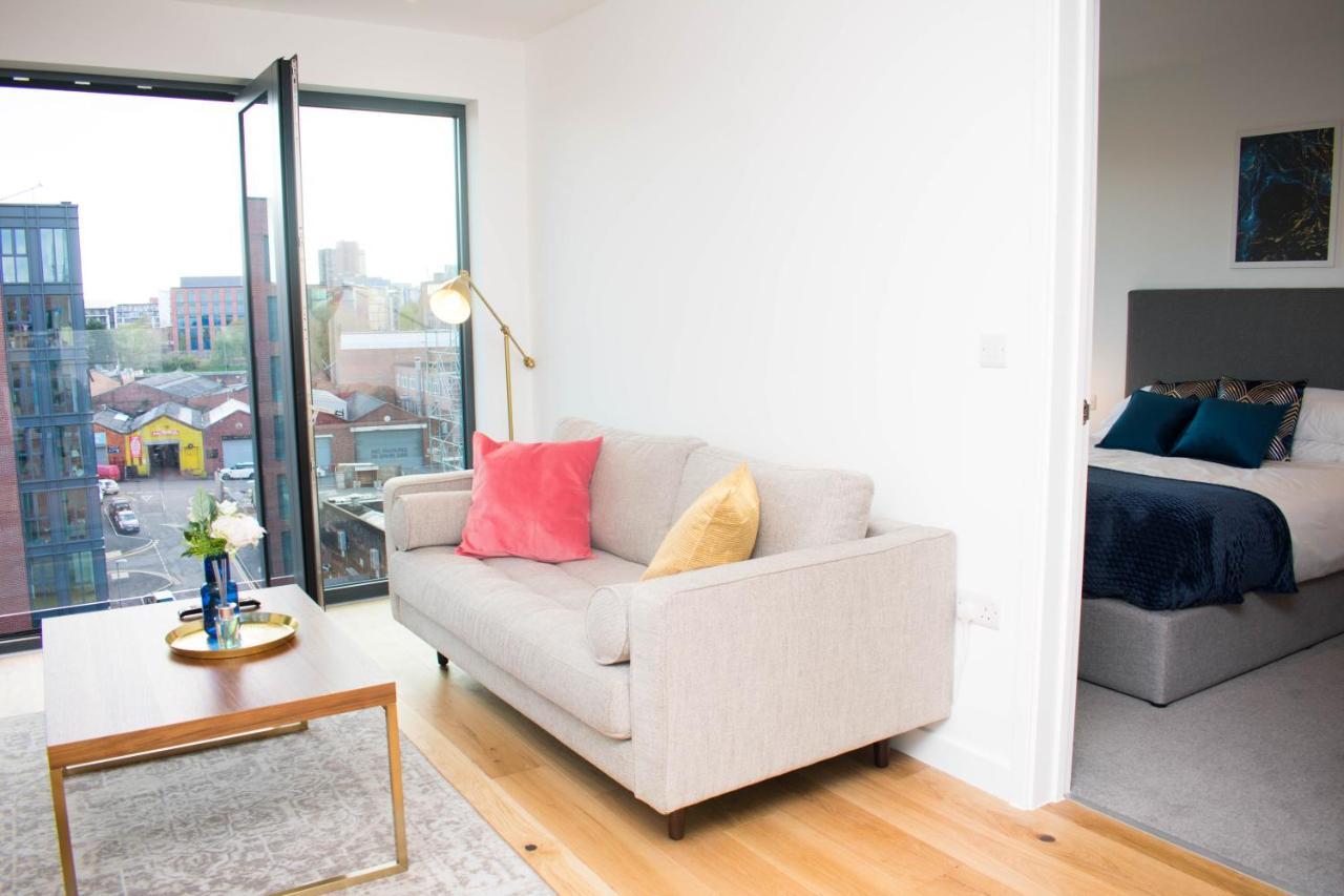 Exoticstay Apartments - Ultra Luxe Top Floor Suite - City Centre Apartment With Cube View - Smart 4K Tv With Ultrafast Wifi & Netflix Birmingham Kültér fotó