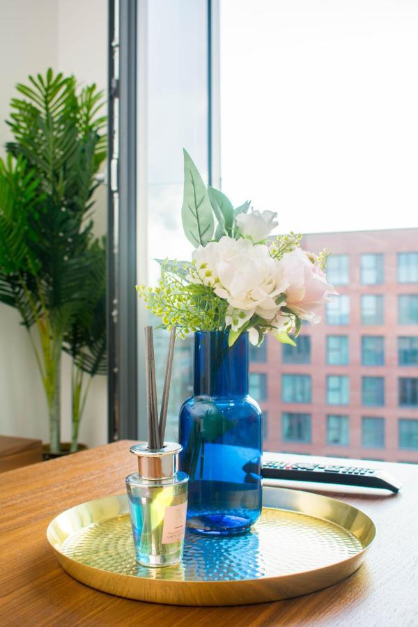 Exoticstay Apartments - Ultra Luxe Top Floor Suite - City Centre Apartment With Cube View - Smart 4K Tv With Ultrafast Wifi & Netflix Birmingham Kültér fotó